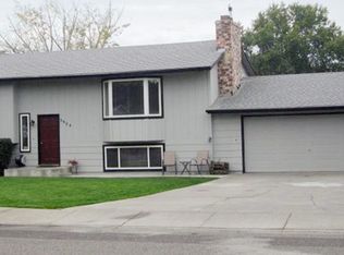 1608 S Garfield Pl, Kennewick, WA 99337