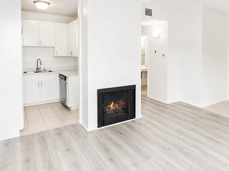 14805 Magnolia Blvd — Photo 1