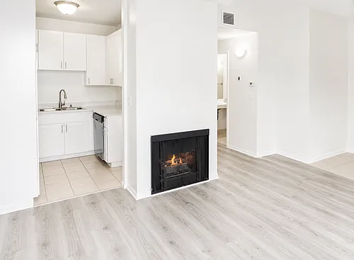 14805 Magnolia Blvd Photo 1