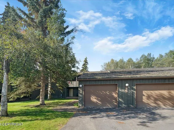 2051 Cliffside Dr, Anchorage, AK 99501