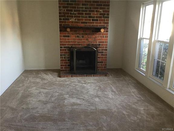2nd image of 777 Pleasant St #777