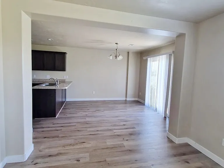 824 S Fox Trail Ln — Photo 5
