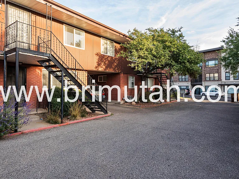 2241 E. Laney Ave. - E — Photo 16