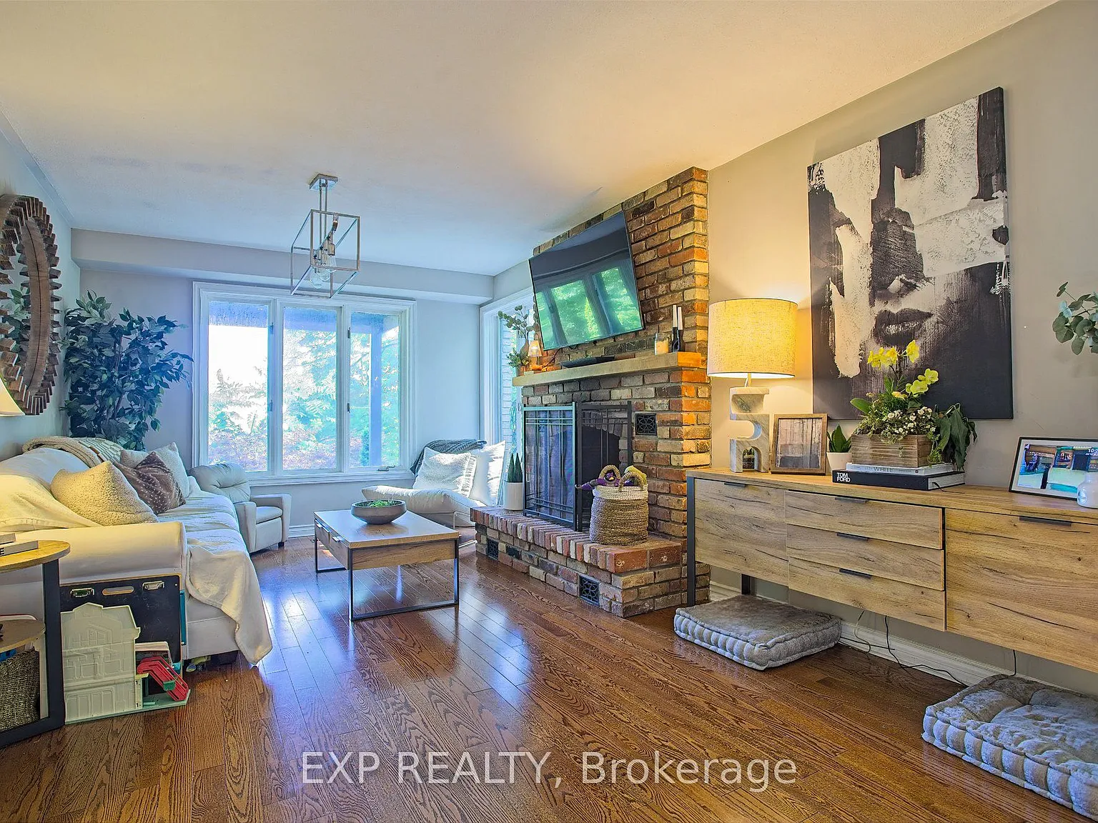 4 bed, $3,995 — Photo 4