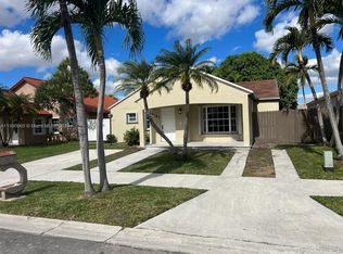 14351 SW 159th Ter, Miami, FL 33177