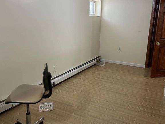 5th image of 10917 204th St