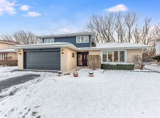 8533 W Sun Valley Dr, Palos Hills, IL