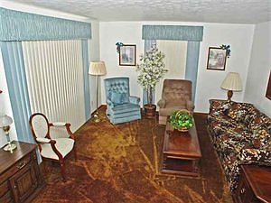 3rd image of 157 Circle Dr