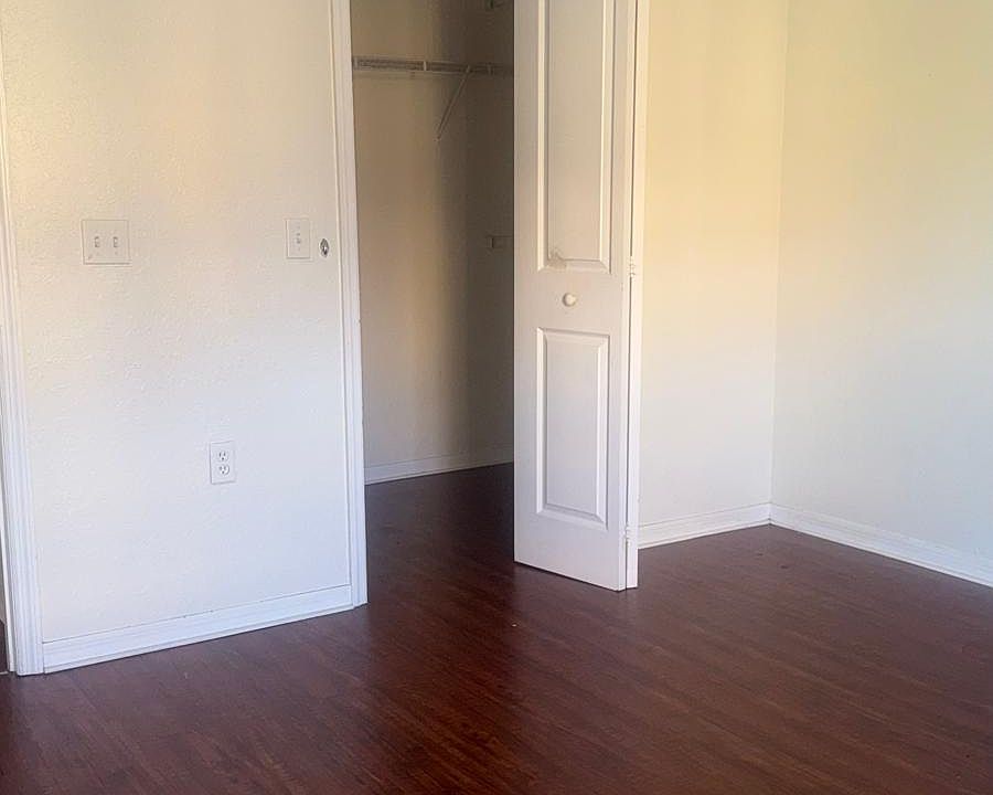 1st image of 6119 Metrowest Blvd Unit 111