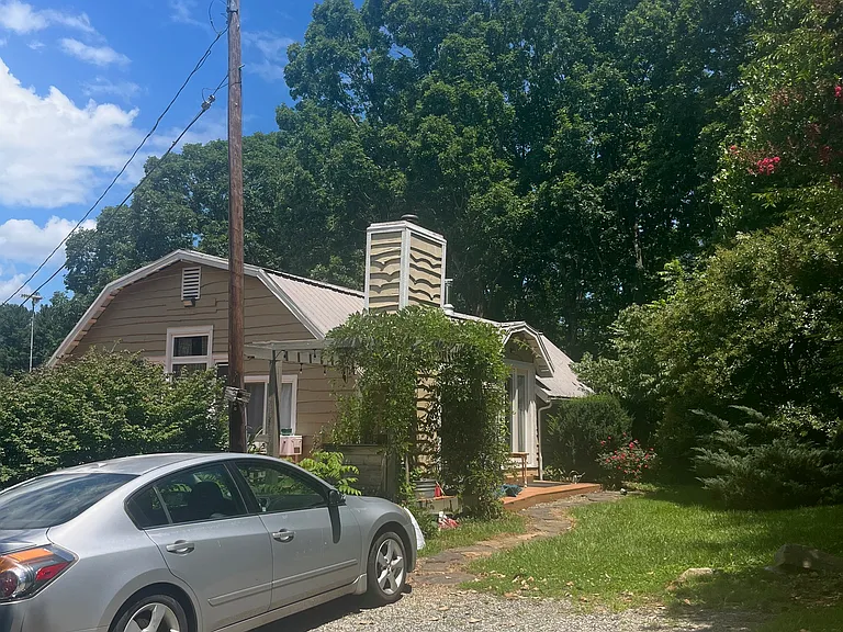 37 Oak Hall Dr #TOP — Photo 2