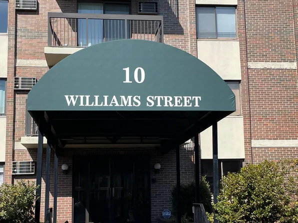 10 Williams St APT 75, Watertown, MA 02472