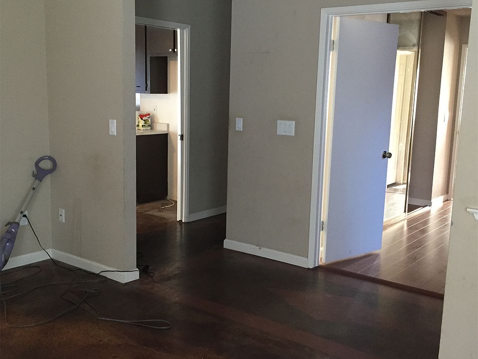 Easy to clean stained concrete in main areas