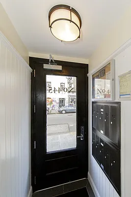 Rented by Voro New York | media 29