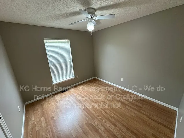 8704 N Shannon Ave — Photo 14