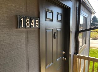 1849 Brewster Creek Rd, Akron, OH 44306