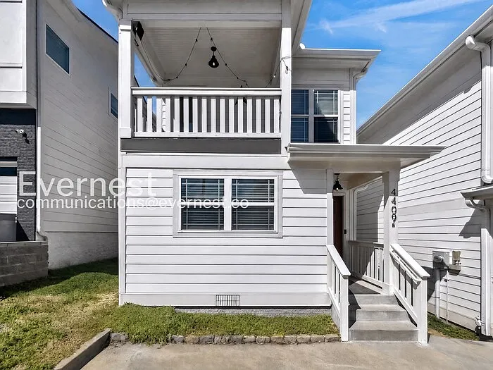 3 bed, 2.5 bath, 1500 sqft, $2,295 — Photo 1