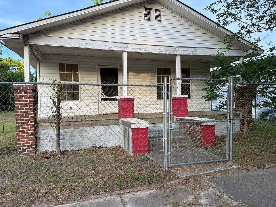 1st image of 318 McFarland St