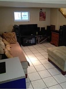 4th image of 900 N Humphrey Ave