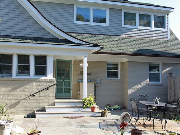 3rd image of 301 45th St