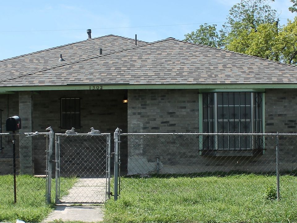 1st image of 1302 HIDALGO ST