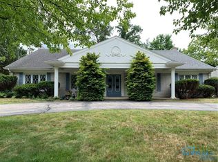 3815 Hillandale Rd #2, Ottawa Hills, OH 43606