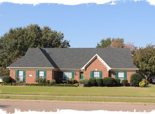 370 E White Rd, Collierville, TN 38017