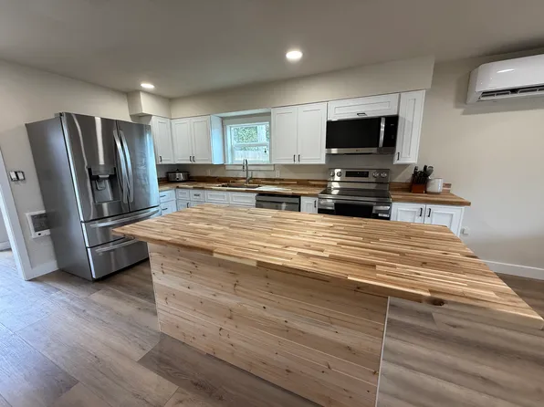 2833 Sherman Ave, North Bend, OR 97459