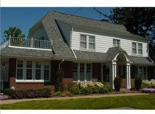 110 Manor Rd, Delmont, PA 15626