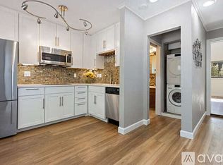 824 Carter Acres Ln #B, Martinez, CA 94553