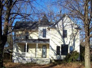 915 Saint Louis St, West Plains, MO 65775