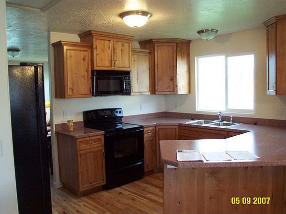 Kithchen w/ wood floors