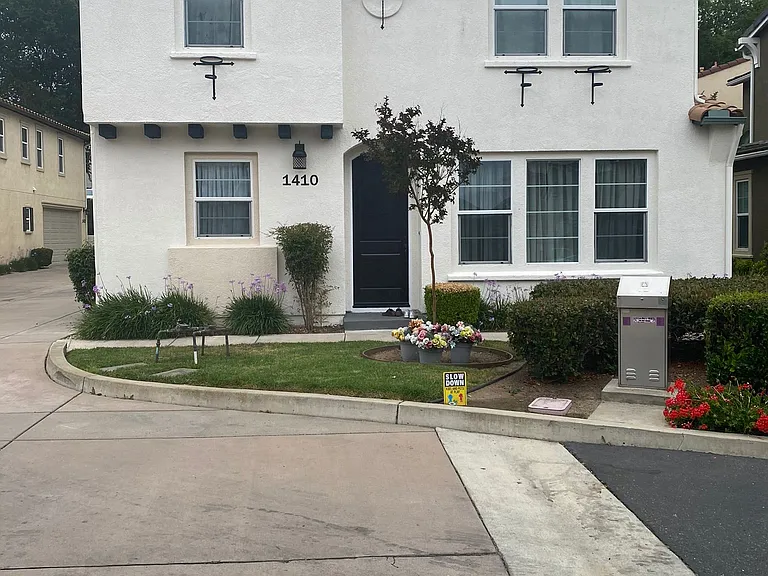 1410 Mosaic Gln — Photo 3