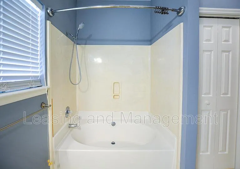606 Portico Park — Photo 16