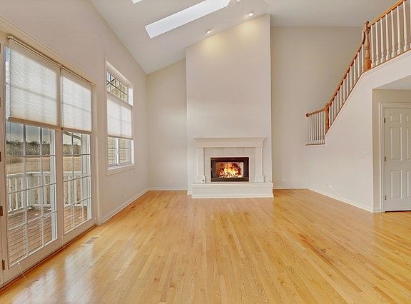 5th image of 17621 W Knollwood Ct