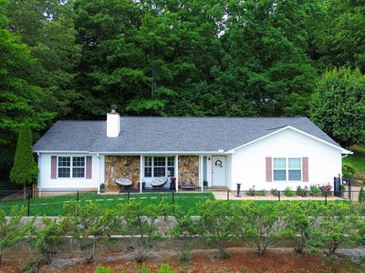 174 Cove Xing, Franklin, NC, 28734