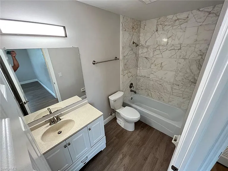 3325 Airport Rd N #B8 — Photo 13