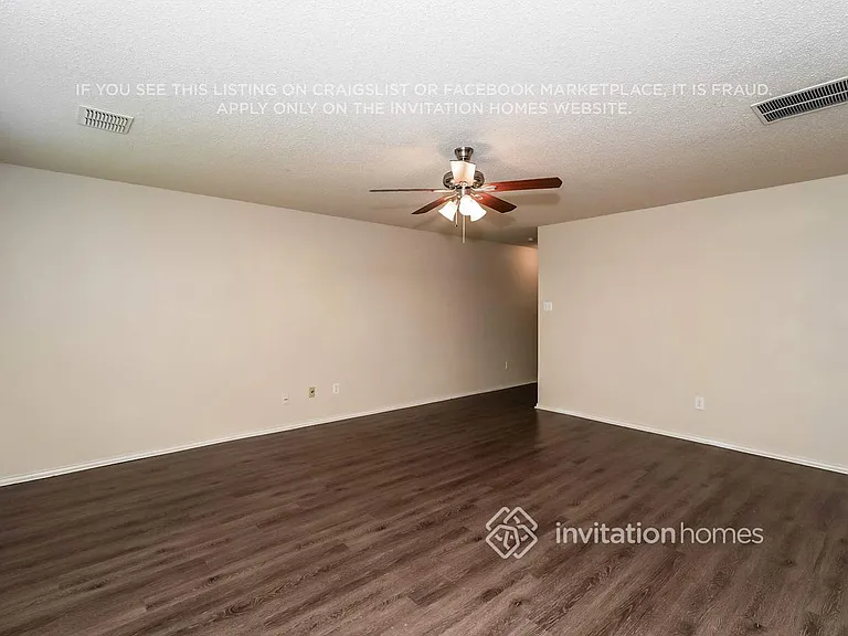 4920 Waterford Dr — Photo 4