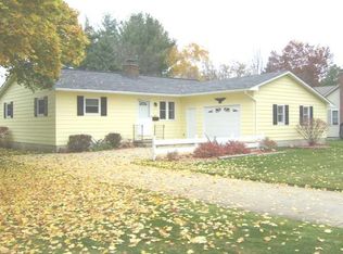 424 W Wheaton Ave, Clare, MI 48617