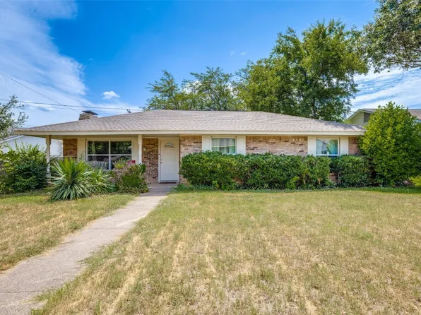 7216 Coach Light Rd, Dallas, TX 75237