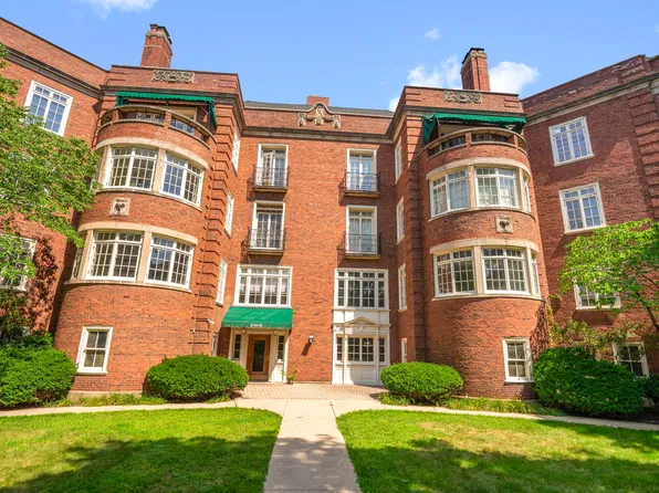 5757 S Kenwood Ave #1, Chicago, IL 60637