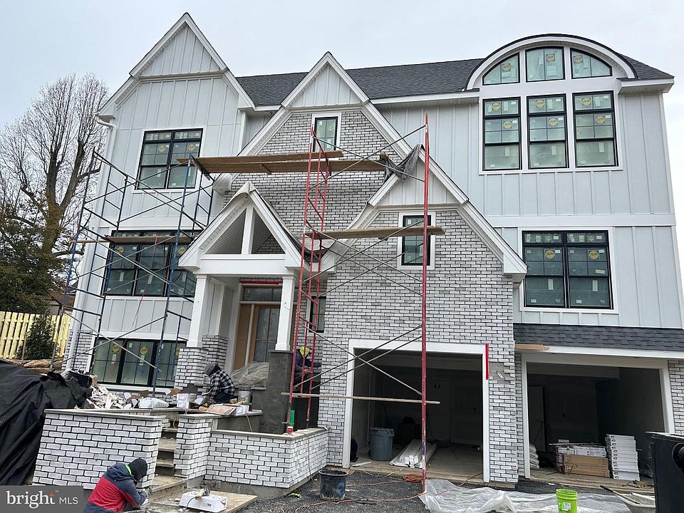 1st image of 605 Centennial Ave