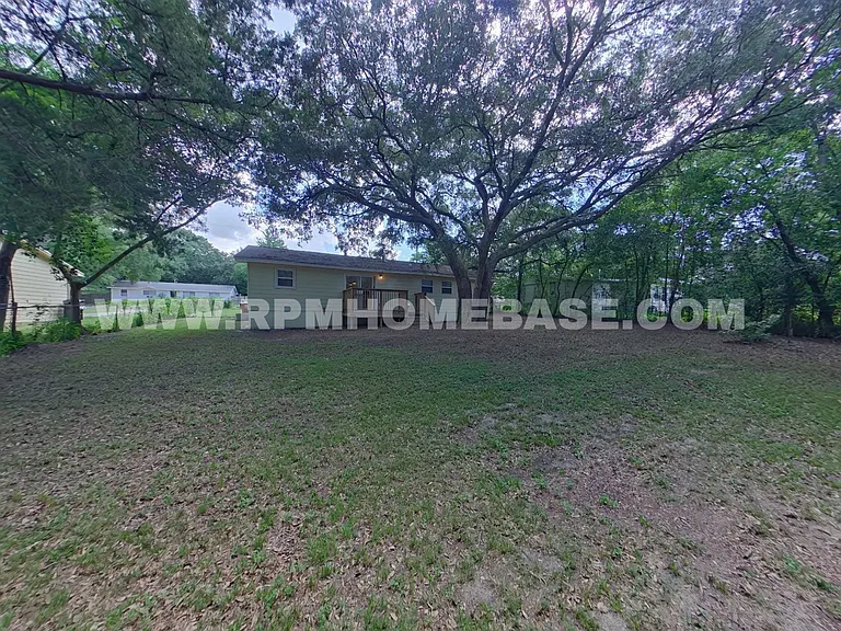 506 Forrest Ct — Photo 15