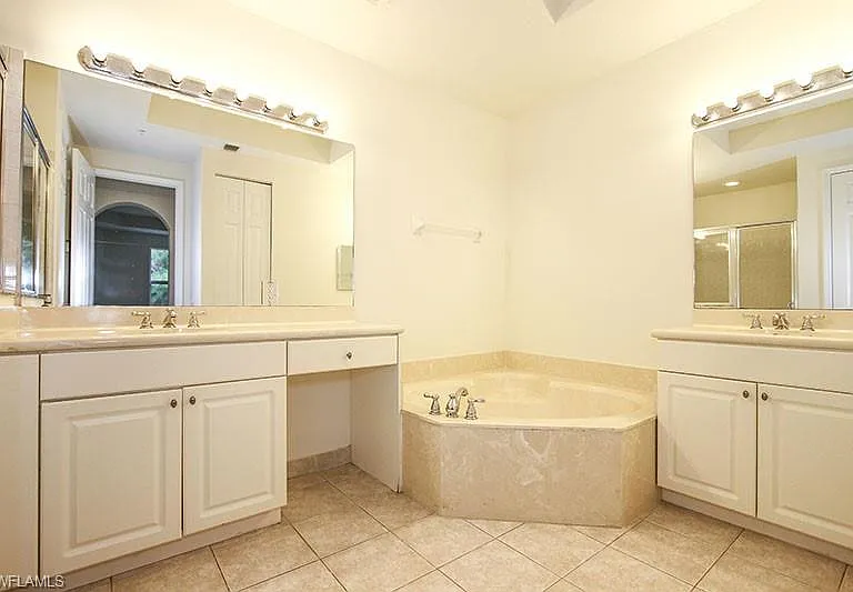 1315 Mariposa Cir #2204 — Photo 9
