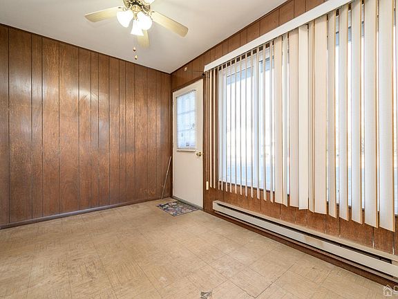 5th image of 228 Columbine Ave #A