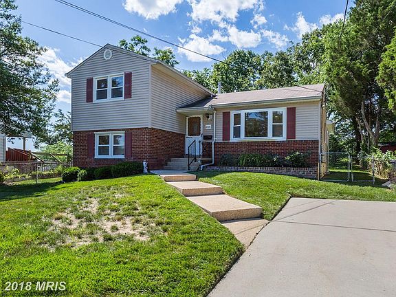 2nd image of 2706 Philben Dr