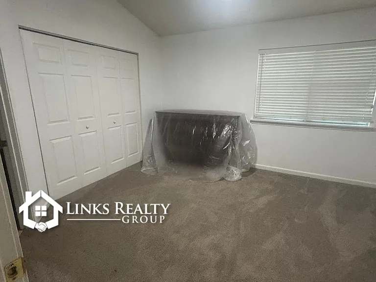 2208 Preakness Ct — Photo 11
