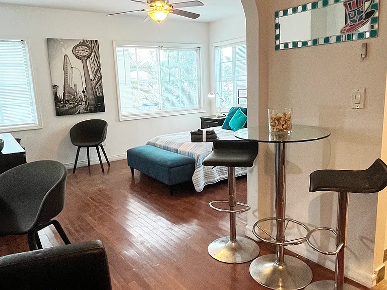511 NE 75th St #2 — Photo 22