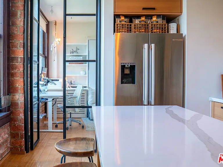 460 S Spring St #903 — Photo 20