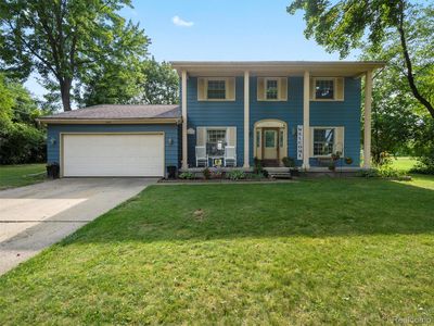 8497 Hickory Hill Dr, Grand Blanc, MI, 48439