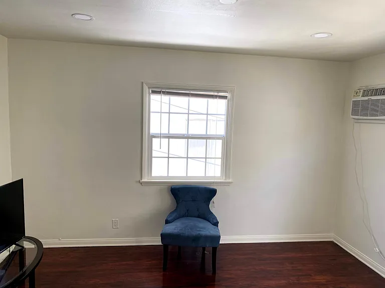 7711 Romaine St #7711 — Photo 9